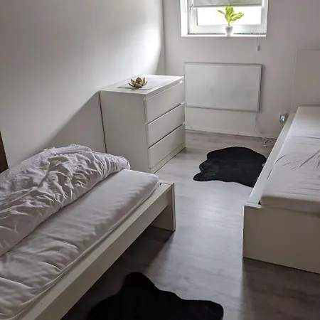 Handwerker Im Apartamento